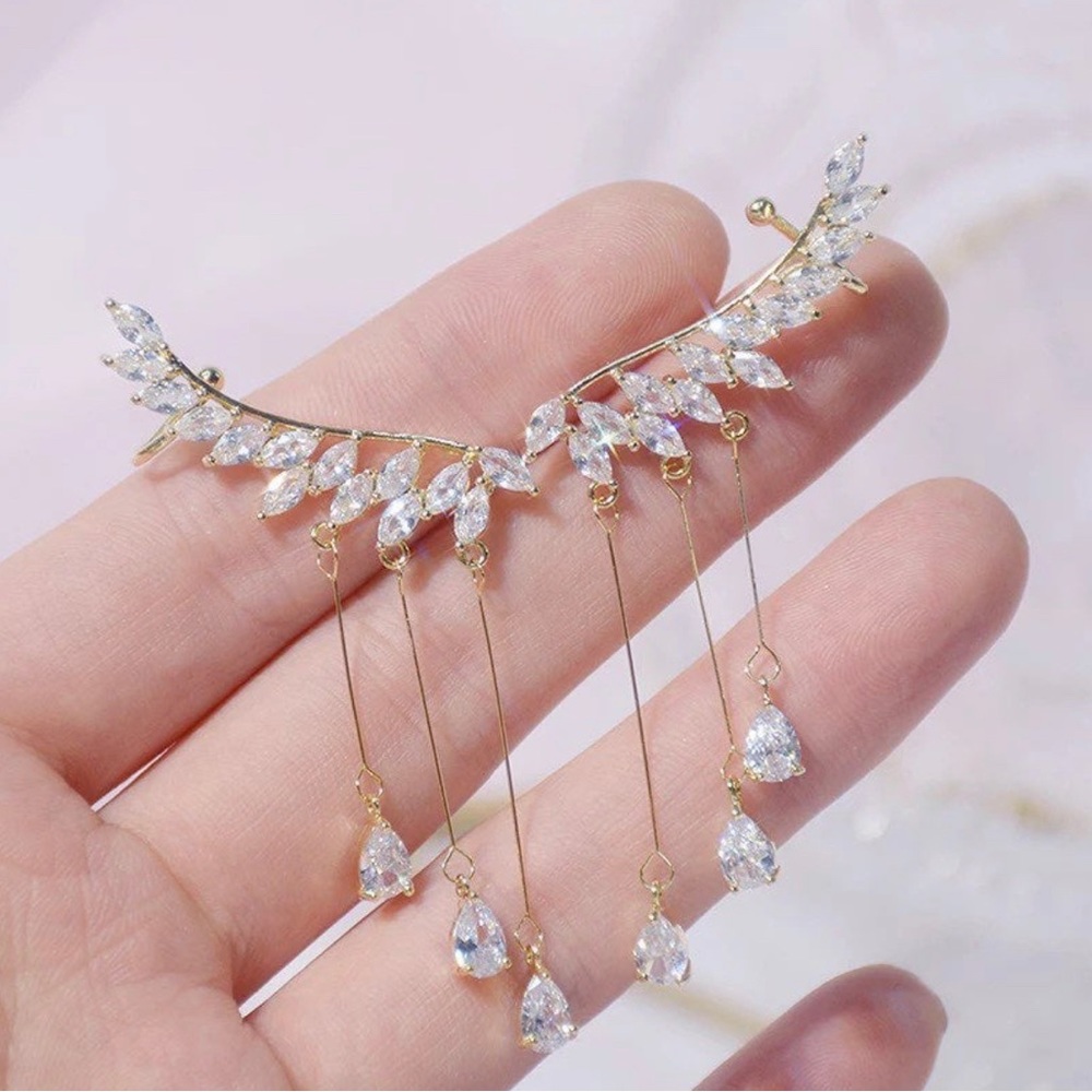 Zirconia Wing Tassel Earring